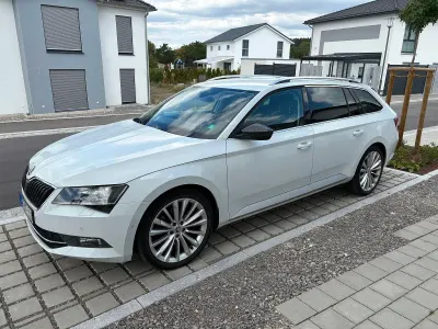 Gebraucht Skoda Superb 190 PS (139 kW) 2016 Weiß Kombi