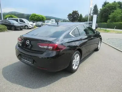 Gebraucht Opel Insignia Elegance 122 PS (89 kW) 2021 Schwarz Limousine