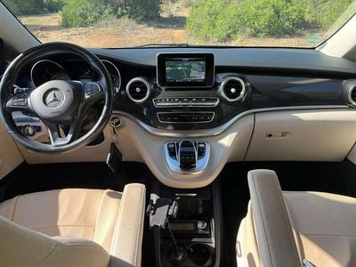 Gebraucht Mercedes V220 Avantgarde 163 PS (119 kW) 2018 Schwarz Van / Kleinbus