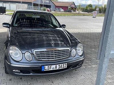 Mercedes E320
