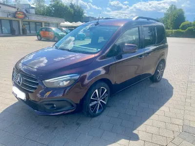 Gebraucht Mercedes T180 Edition 116 PS (85 kW) 2022 Violett Van / Kleinbus