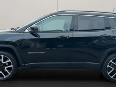 Gebraucht Jeep Compass Limited 140 PS (102 kW) 2018 Schwarz SUV