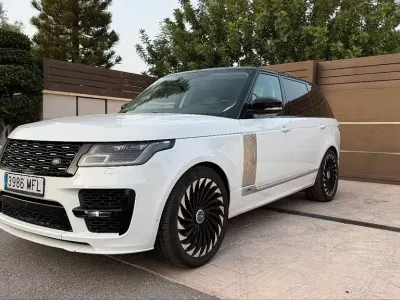 Gebraucht Land Rover Range Rover Vogue 525 PS (386 kW) 2021 Weiß SUV