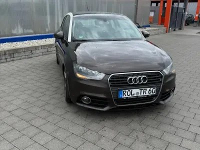 Gebraucht Audi A1 105 PS (77 kW) 2010 Braun Kleinwagen