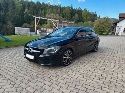 Mercedes CLA220 Shooting Brake
