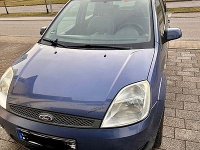 Gebraucht Ford Fiesta 80 PS (58 kW) 2005 Blau Kleinwagen