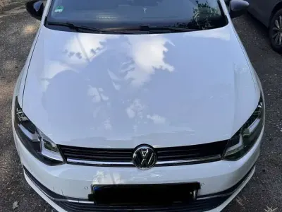 Gebraucht VW Polo LOUNGE 90 PS (66 kW) 2016 Limousine