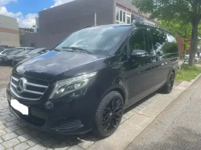 Gebraucht Mercedes V220 163 PS (119 kW) 2018 Schwarz Van / Kleinbus