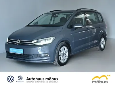 Gebraucht VW Touran Comfortline 150 PS (110 kW) 2023 Delfingrau metallic Van / Kleinbus