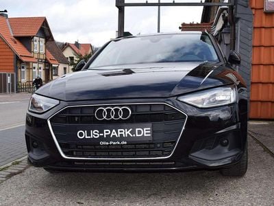 Gebraucht Audi A4 163 PS (119 kW) 2022 Brillantschwarz Kombi