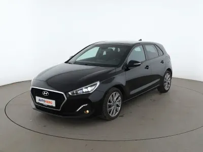 Gebraucht Hyundai i30 Passion Plus 140 PS (102 kW) 2019 Schwarz Limousine
