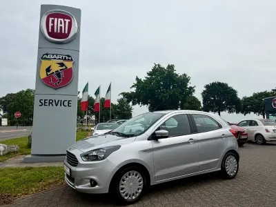 Gebraucht Ford Ka Plus 69 PS (50 kW) 2017 Silber Kleinwagen