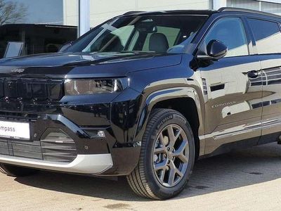 Neu Jeep Compass 145 PS (106 kW) 2026 Schwarz SUV