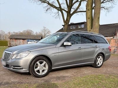 Gebraucht Mercedes E220 170 PS (125 kW) 2012 Silber Kombi