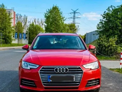 Gebraucht Audi A4 Ambiente 150 PS (110 kW) 2015 Rot Kombi
