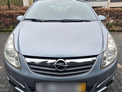 Gebraucht Opel Corsa 80 PS (58 kW) 2008 Silber Kleinwagen