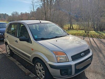 Grau Gebraucht 2003 Ford Fusion Limousine | 3.200 € (Fairer Preis)