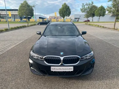 Gebraucht BMW 320 Sport Line 190 PS (139 kW) 2022 Schwarz Limousine