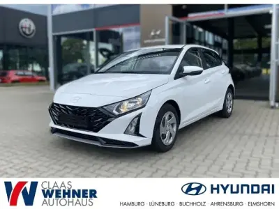 Gebraucht Hyundai i20 Select 101 PS (74 kW) 2025 Weiss Kleinwagen