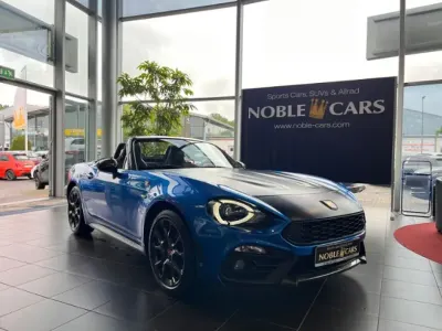 Gebraucht Abarth 124 Spider 170 PS (125 kW) 2017 Isola delba 1974 blau metallic (metallic) Cabrio