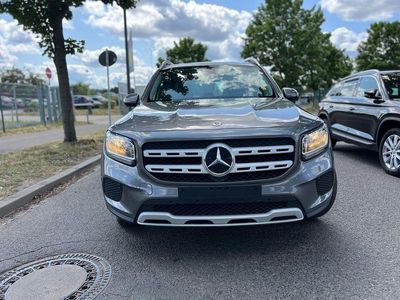 Mercedes GLB200