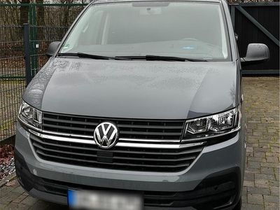 Gebraucht VW Multivan 150 PS (110 kW) 2021 Grau Van