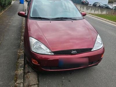 Usata Ford Focus 115 CV (84 kW) 1999 Rosso Utilitaria