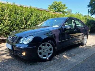 Mercedes 220
