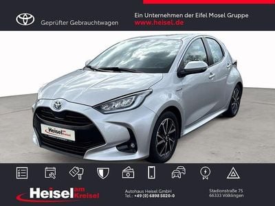 Usata Toyota Yaris Hybrid Basis 116 CV (85 kW) 2020 Argento Berlina