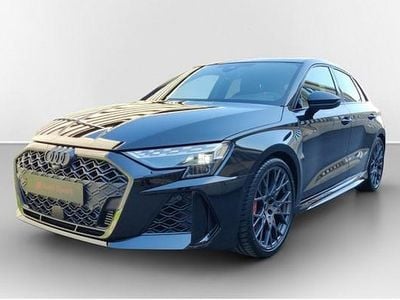 Mythosschwarz metallic Neu 2025 Audi RS3 Sportback Sport Kleinwagen | 71.490 € (Guter Preis)
