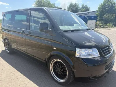 Gebraucht VW Multivan Startline 131 PS (96 kW) 2008 Schwarz Van / Kleinbus