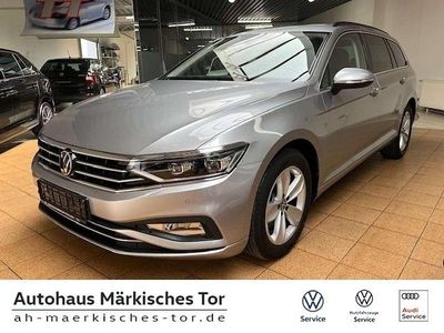Gebraucht VW Passat 200 PS (147 kW) 2023 Silber Kombi