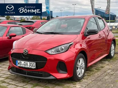 Neu Mazda 2 Center-Line 116 PS (85 kW) 2025 Formal red Kleinwagen