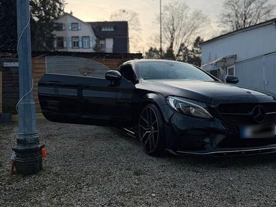 Gebraucht Mercedes C220 194 PS (142 kW) 2016 Schwarz Coupé