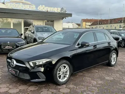 Gebraucht Mercedes A200 Style 163 PS (119 kW) 2018 Schwarz Limousine