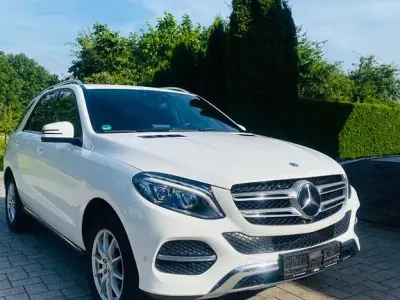 Gebraucht Mercedes GLE250 204 PS (150 kW) 2016 Weiß SUV