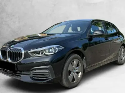 Gebraucht BMW 116 Advantage 109 PS (80 kW) 2024 Saphirschwarz Kleinwagen