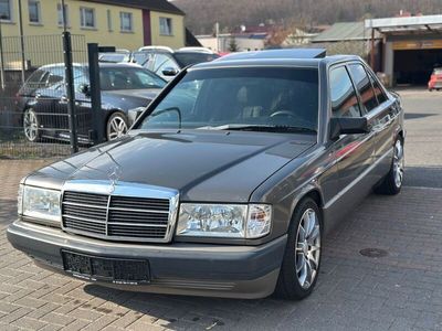 Gebraucht Mercedes 190 118 PS (86 kW) 1989 Grau Limousine