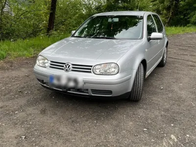 Gebraucht VW Golf IV 105 PS (77 kW) 2002 Silber Kleinwagen