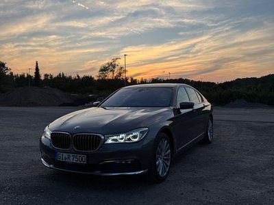 BMW 750