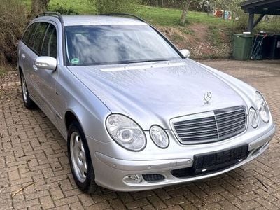 Mercedes E200