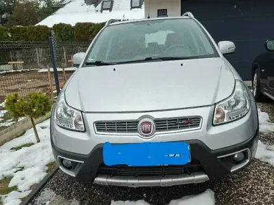 Gebraucht Fiat Sedici 132 PS (97 kW) 2013 Silber SUV