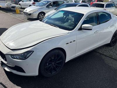 Gebraucht Maserati Ghibli 275 PS (202 kW) 2015 Weiß Limousine