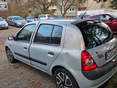 Gebraucht Renault Clio II 75 PS (55 kW) 2001 Grau Kleinwagen