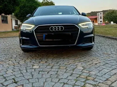 Gebraucht Audi A3 Sport 116 PS (85 kW) 2017 Blau Limousine