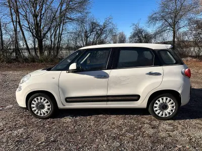 Gebraucht Fiat 500L Pop Star 120 PS (88 kW) 2015 Weiß Van / Kleinbus