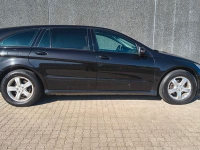 Mercedes R320