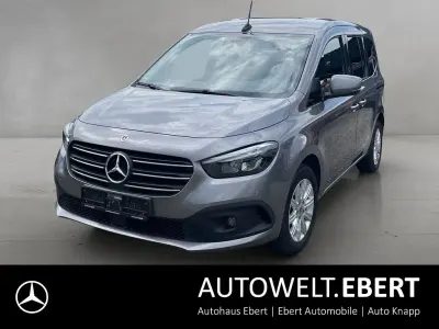 Gebraucht Mercedes T180 116 PS (85 kW) 2023 Grau Van / Kleinbus