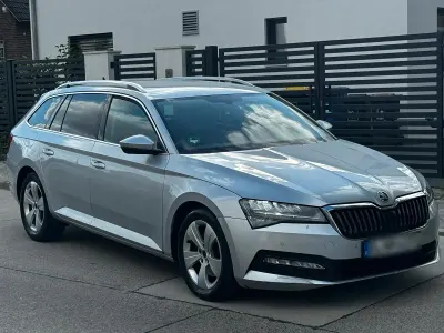 Gebraucht Skoda Superb 150 PS (110 kW) 2019 Silber Kombi