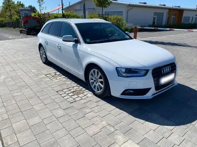 Gebraucht Audi A4 Ambiente 150 PS (110 kW) 2015 Weiß Kombi